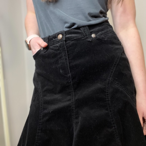 Vintage Corduroy Black Pleated Skirt by For Joseph Size 8 - Picture 2 of 16